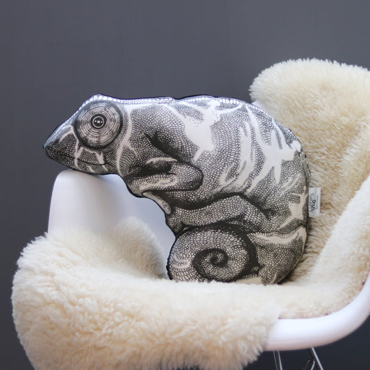 Curious Chameleon Sofa Sculpture®
